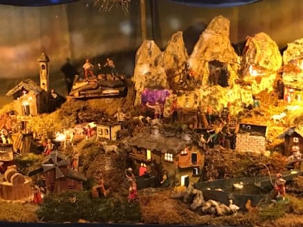 FAVRIA - Lo stupore del presepio meccanico di Giovanni, un'eccellenza Favriese