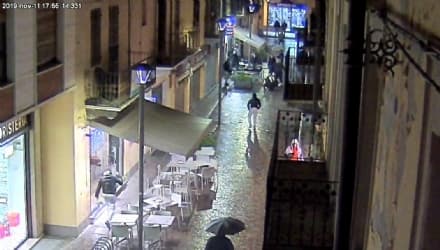 CIRIE' - Pestano un ragazzo di 20 anni per un messaggio Whatsapp a una ragazza: individuati i componenti del branco