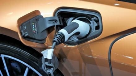 SCARMAGNO - L'ex Olivetti rinasce con 4000 posti di lavoro: esulta la Regione