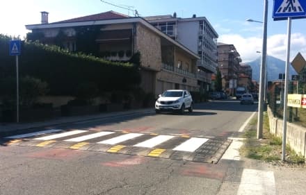 CUORGNE' - Dossi a raffica in via Torino: sono tutti regolari?