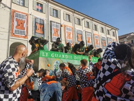 CARNEVALE IVREA - L'edizione 2023 della Battaglia delle Arance si è chiusa con 469 aranceri contusi