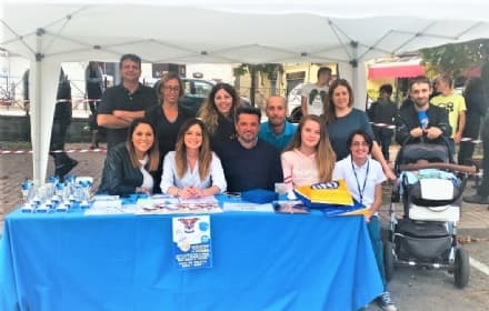 CUORGNE' - Domenica di festa con castagne, cani e opere d'arte - FOTO