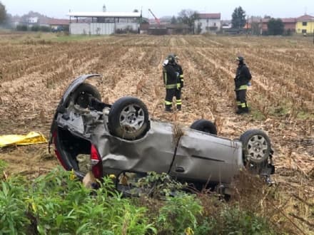TRAGEDIA A STRAMBINO - Incidente mortale: vittima un uomo di Vische, ferita gravemente la moglie - FOTO E VIDEO