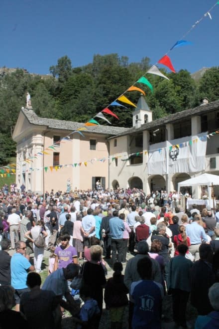 RIBORDONE - Due vescovi per la festa della Madonna a Prascondu'