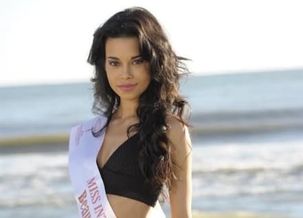 LEINI - Valentina Paganotto in finale a «Miss International»