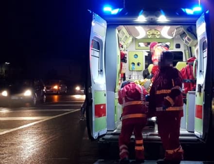 DRAMMA A SANREMO - 30enne di Chivasso investita da un'auto: è in coma. Feriti i figlioletti di uno e tre anni