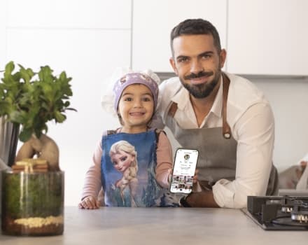 RIVAROLO CANAVESE - In cucina con papà, Enrico e la piccola chef Ginevra spopolano sui social - FOTO