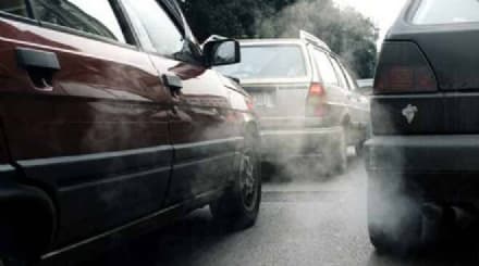 INQUINAMENTO OLTRE I LIMITI - Scatta il blocco per i diesel Euro 4 anche a Ivrea, Chivasso, Leini, Volpiano e nella prima cintura di Torino