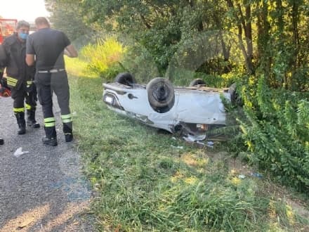 VOLPIANO - Auto ribaltata sull'autostrada A5 Torino-Aosta: conducente ricoverato al Giovanni Bosco - FOTO