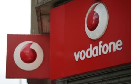 IVREA - Contro Vodafone parte la campagna di boicottaggio