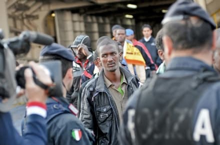 SETTIMO - 100 profughi in quarantena in arrivo da Lampedusa? La Lega si oppone