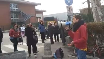 FAVRIA - Manfredi furente scende in piazza: «Non mi spaventano»