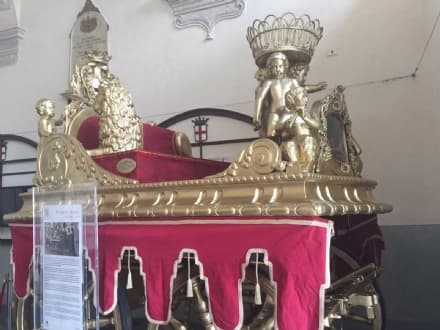 IVREA - Il cocchio della Mugnaia torna al suo antico splendore