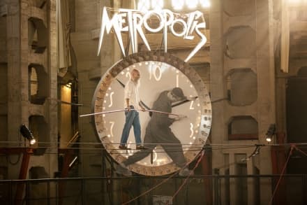 CUORGNE' - Il funambolo Andrea Loreni a spasso su un cavo all'ultimo piano della Mole Antonelliana