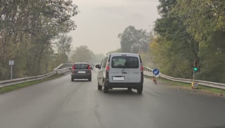 LOMBARDORE - Aperto un altro cantiere sulla 460: senso unico alternato fino alla fine del mese