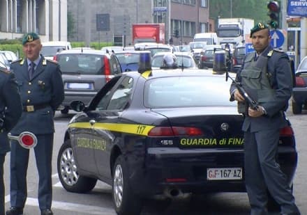 SAN FRANCESCO - Officina abusiva: meccanico denunciato in procura