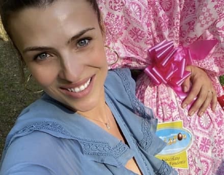 BORGARO - Cristina Chiabotto conferma il secondo figlio in arrivo: «Presto saremo in quattro»