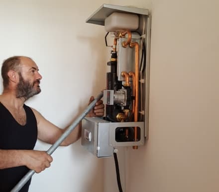 SALASSA - Arrivano le prime caldaie ioniche per riscaldare senza emissioni