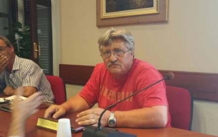 CASELLE - Profughi in città? «Prima vengono i casellesi»