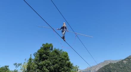 FRASSINETTO - Anche Vasco Rossi celebra l'impresa del funambolo Andrea Loreni - VIDEO