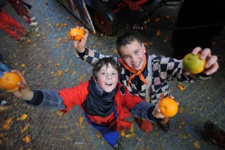IVREA - Un carnevale più sostenibile con il compost all'arancia
