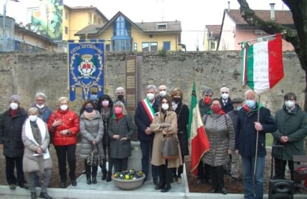 CHIVASSO - Inaugurata una stele in onore delle Madri Costituenti