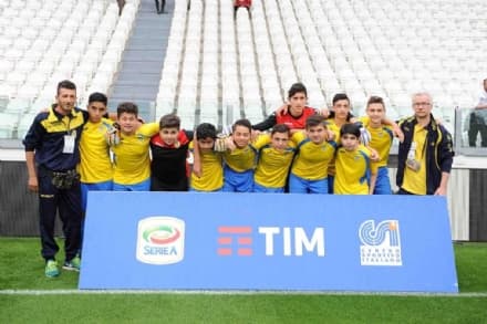 CALCIO - Allo Juventus Stadium l'oratorio Suor Paola di Bosconero ha «aperto» Juve-Genoa - FOTO