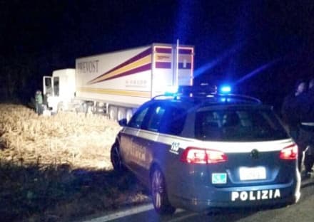 ALBIANO - Rubano un tir di Chanel ma la polizia li blocca