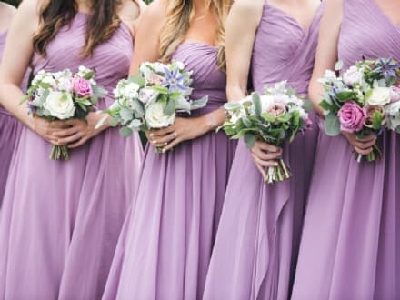TREND – Il business delle damigelle d’onore