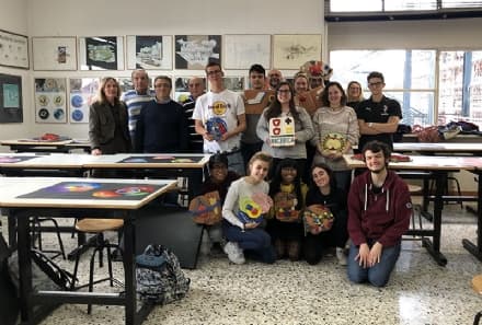 CASTELLAMONTE - La ceramica degli studenti del liceo Faccio racconta la ricerca sul cancro - FOTO