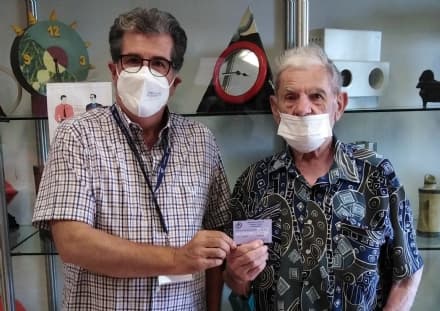 CASTELLAMONTE - Ritorno a scuola 65 anni dopo: il «Faccio» riaccoglie l'83enne ex allievo Walter Vironda - FOTO