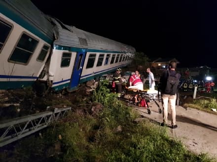 DISASTRO FERROVIARIO A CALUSO - La linea Chivasso-Ivrea bloccata: si viaggia solo sui bus - VIDEO