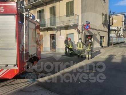 RIVAROLO CANAVESE - Fuga di gas in centro, strade chiuse per sicurezza e traffico deviato - FOTO