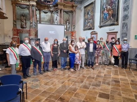 CUORGNE' - «R-Esistiamo con umanità»: il progetto e gli scatti di Nizzia presentati in Trinità