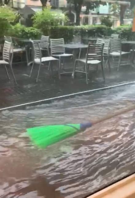 RIVAROLO CANAVESE - Violento nubifragio sulla città, locali allagamenti su marciapiedi e strade - VIDEO