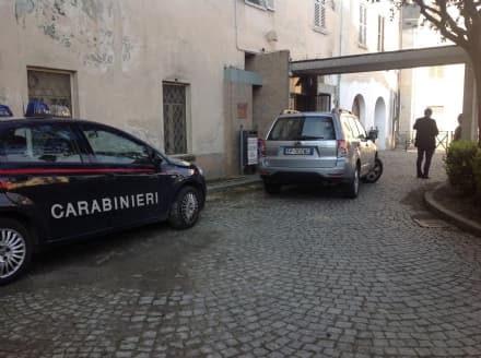 CASTELLAMONTE - TRAGEDIA: VIGILE URBANO SI SPARA - FOTO