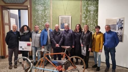 RIVAROLO CANAVESE - Torna il Giro d'Italia: al castello Malgrà l'omaggio al grande Carlin Bergoglio - FOTO