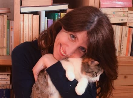 CASTELLAMONTE - Una guida per cuori infranti alla ricerca della felicità: la scrittrice Chiara Compagni conquista tutti - FOTO