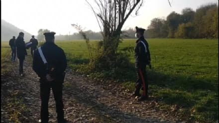 CHIVASSO - Trovato un cadavere: giallo in aperta campagna. Forse è stato trasportato da qualcuno e poi abbandonato - FOTO e VIDEO