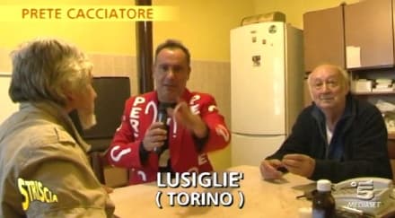 OZEGNA-LUSIGLIE' - Striscia la Notizia «assolve» il parroco cacciatore - VIDEO