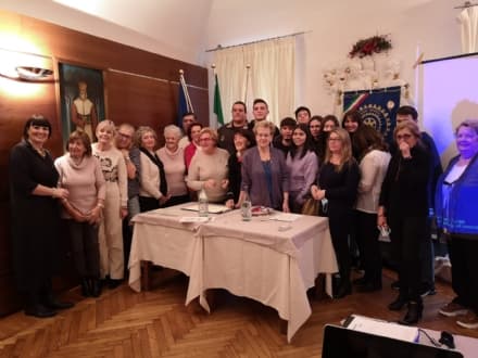 CASTELLAMONTE - Inner Wheel e studenti contro la violenza sulle donne - FOTO