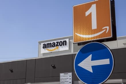 BRANDIZZO - Scioperano i corrieri Amazon: «Turni massacranti e multe a carico degli autisti»