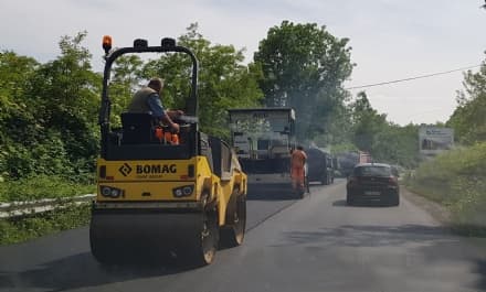 CANAVESE - Arriva il Giro d'Italia, lavori per l'asfalto in corso - FOTO