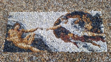 ARTE - L'artista che sussurra alle pietre