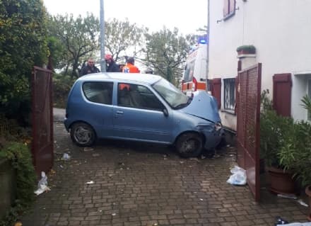 CHIVASSO - Nonnino sbatte contro una casa a Verrua Savoia e muore