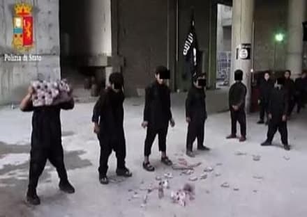 TERRORISMO - Due arresti a Torino e provincia: sono sostenitori dell'Isis