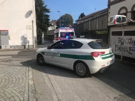 IVREA - Minaccia di farsi saltare in aria: salvata dai vigili del fuoco