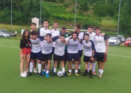 VALPERGA - Radu Team e FC Prosecco trionfano nei tornei di calcio a 5 e 7 - FOTO