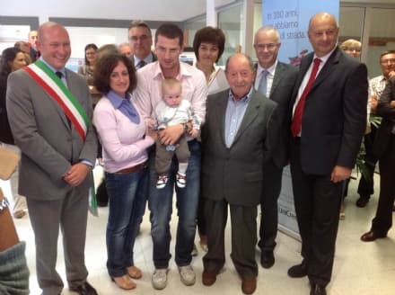 VALPERGA - La filiale Unicredit festeggia le 100 primavere