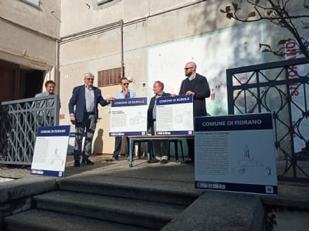 FIORANO CANAVESE - Consegnati i pannelli tattili multimediali